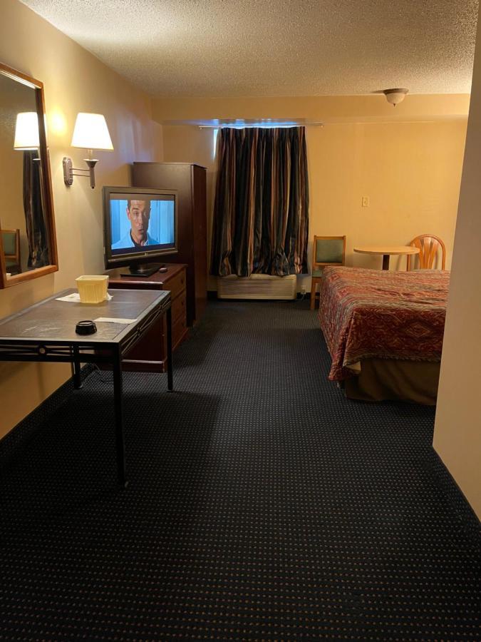Budget Inn Temple Hills Extérieur photo