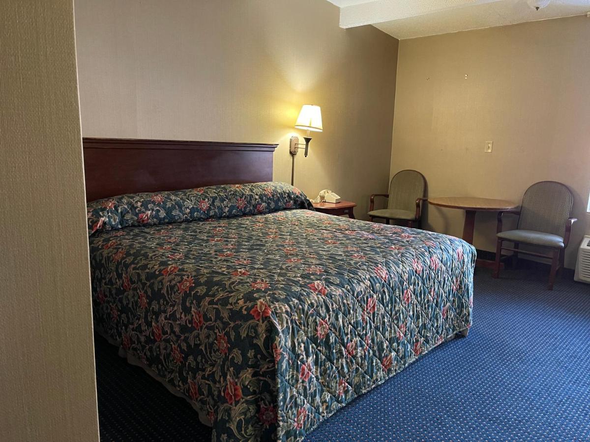 Budget Inn Temple Hills Extérieur photo