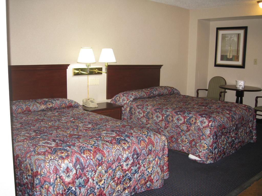 Budget Inn Temple Hills Extérieur photo
