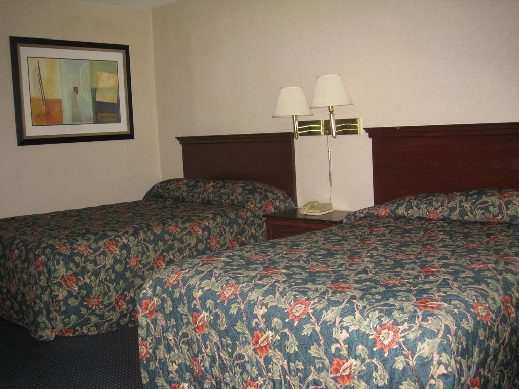 Budget Inn Temple Hills Extérieur photo