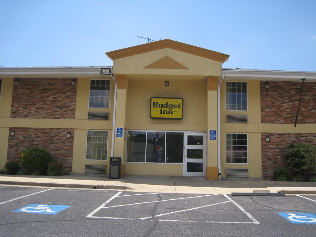 Budget Inn Temple Hills Extérieur photo